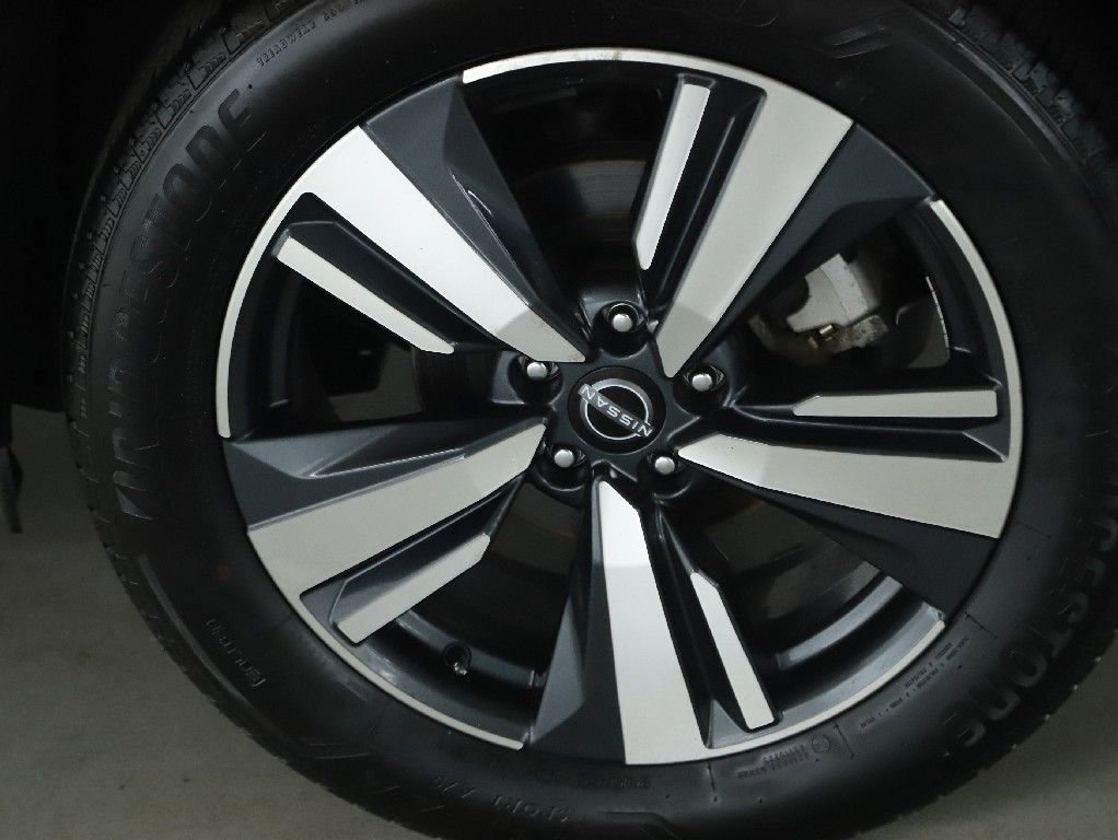 Certified 2024 Nissan Rogue SL image 40