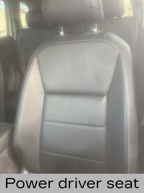 Used 2018 Volkswagen Tiguan SE w/ Panoramic Sunroof Package image 3