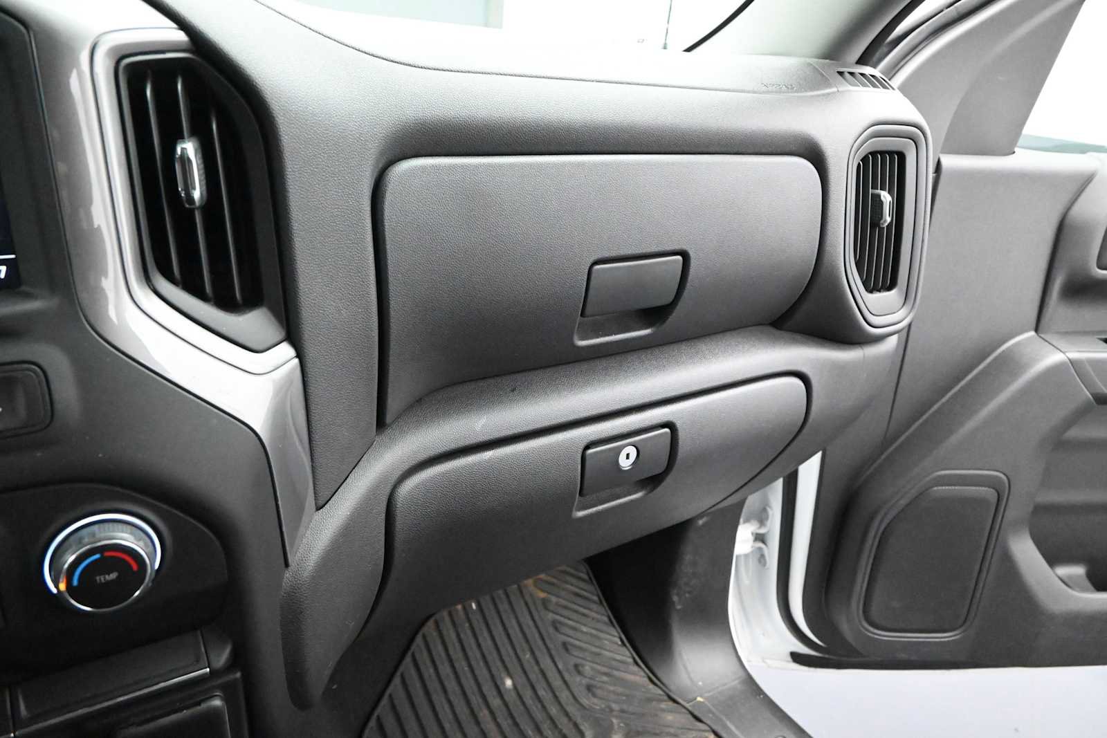 Used 2024 Chevrolet Silverado 1500 Custom w/ LPO, Dark Essentials Package AWD/4WD image 19