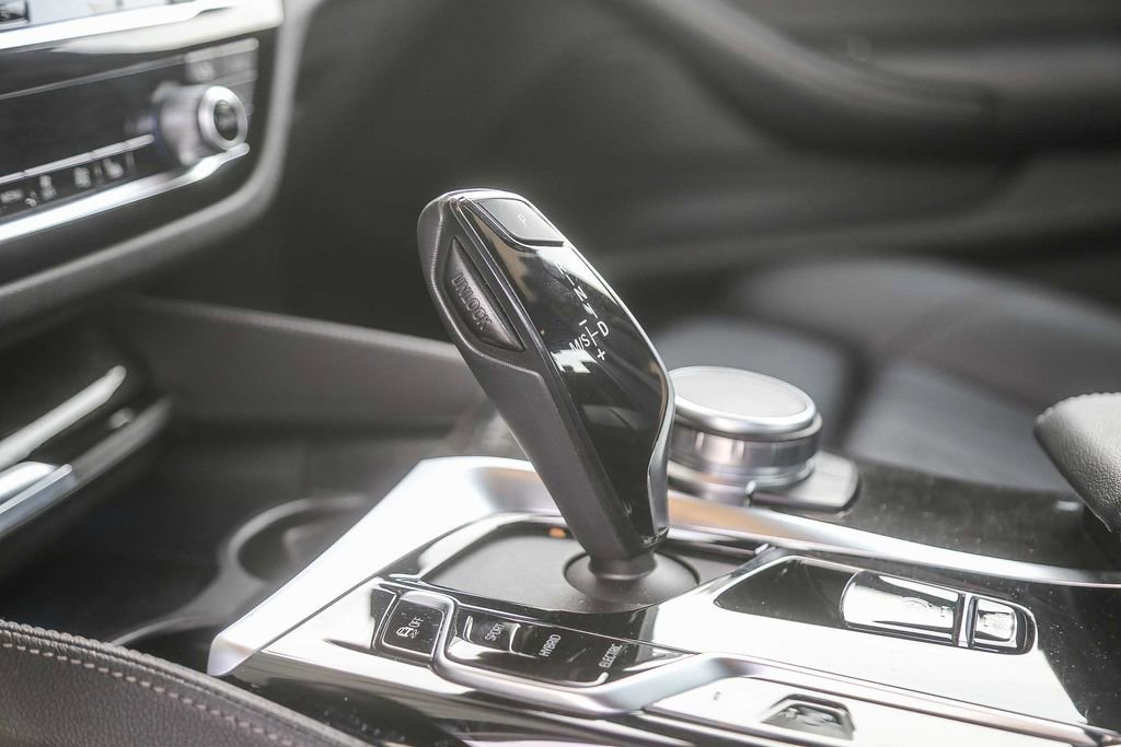 Certified 2023 BMW 530e w/ M Sport Package RWD image 19