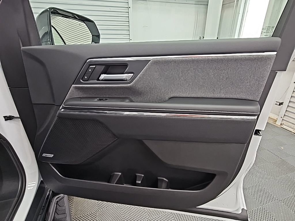 New 2026 GMC Sierra EV Elevation w/ Premium Package AWD/4WD image 40