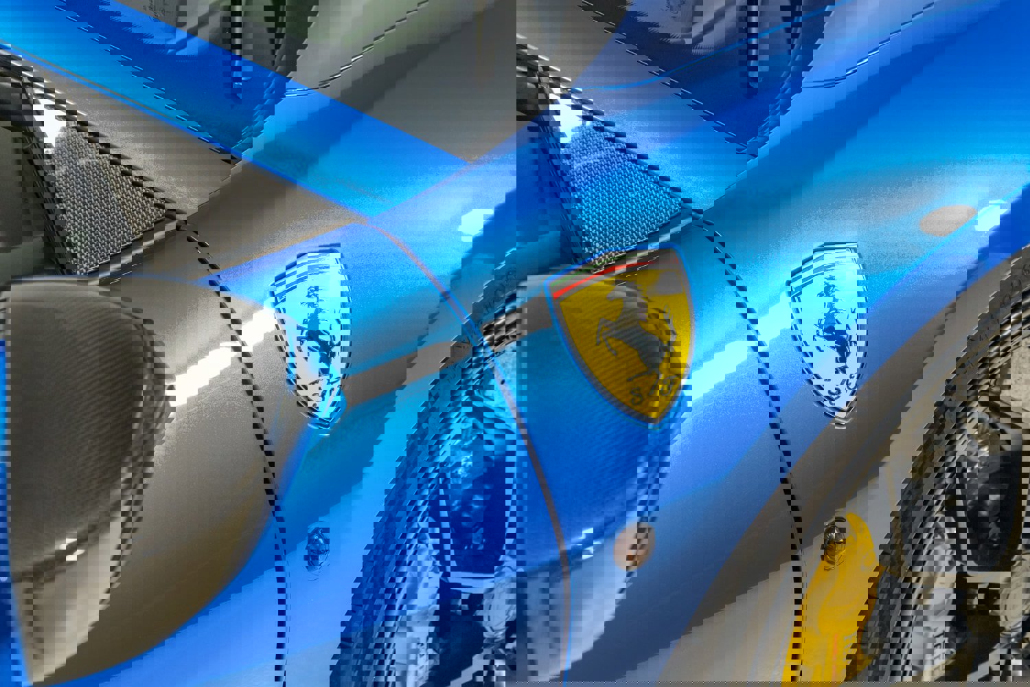 Used 2017 Ferrari 488 Spider RWD image 41