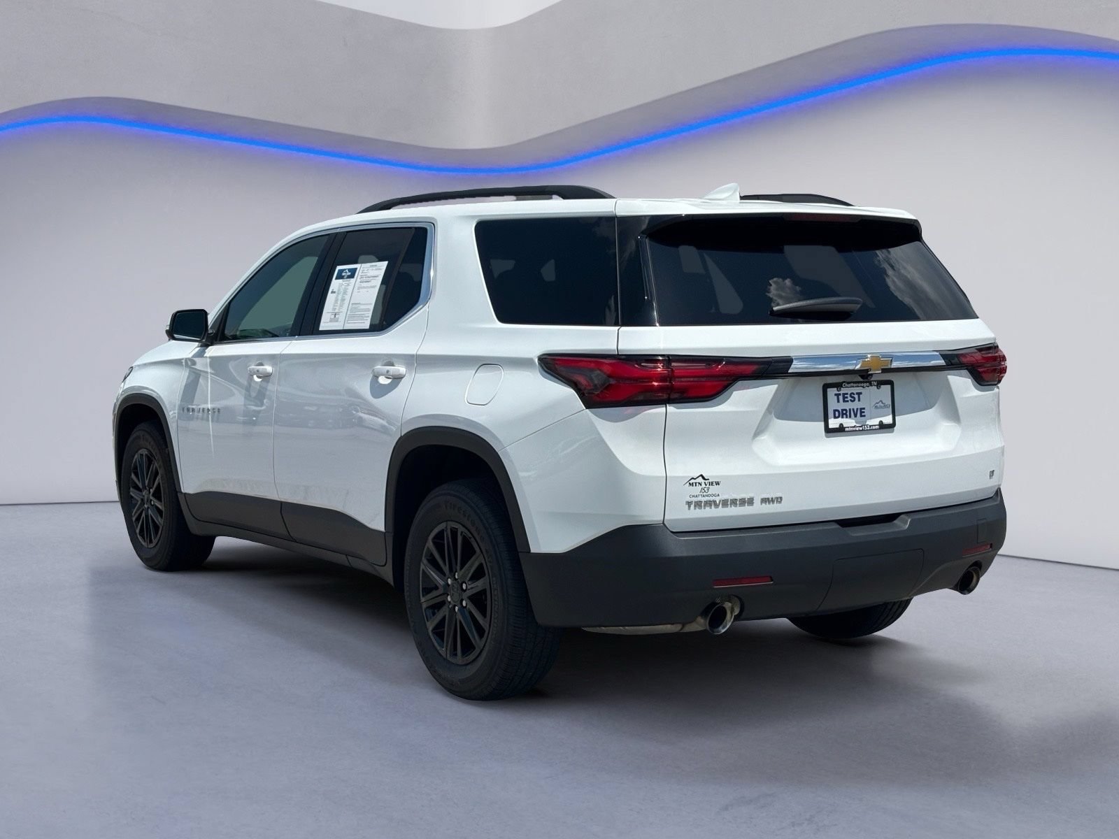 Used 2023 Chevrolet Traverse LT AWD/4WD image 7