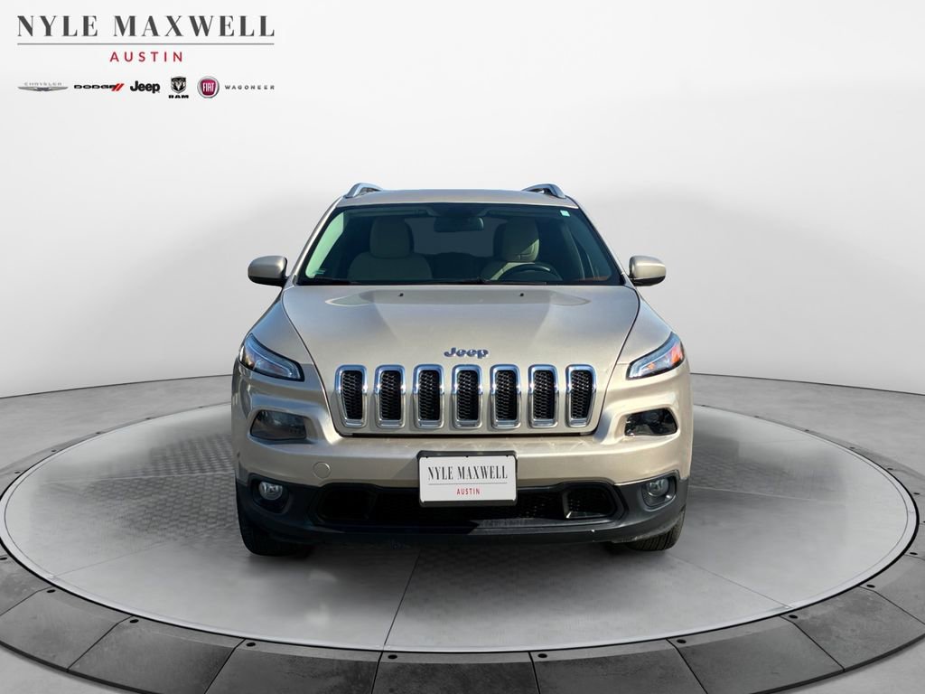 Used 2015 Jeep Cherokee Latitude w/ Cold Weather Group image 18