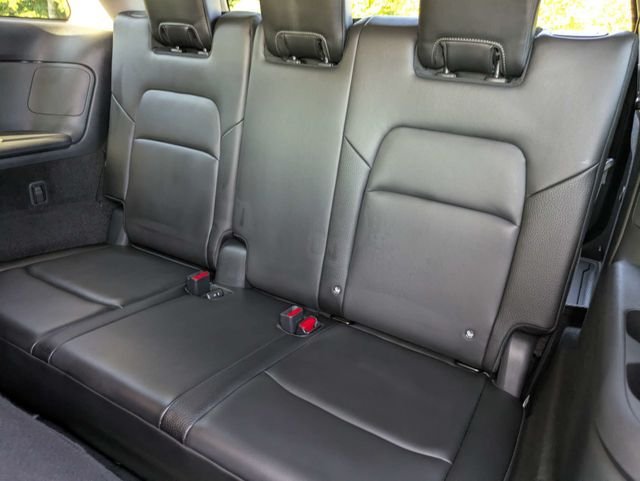 Used 2024 Nissan Pathfinder SL FWD image 15