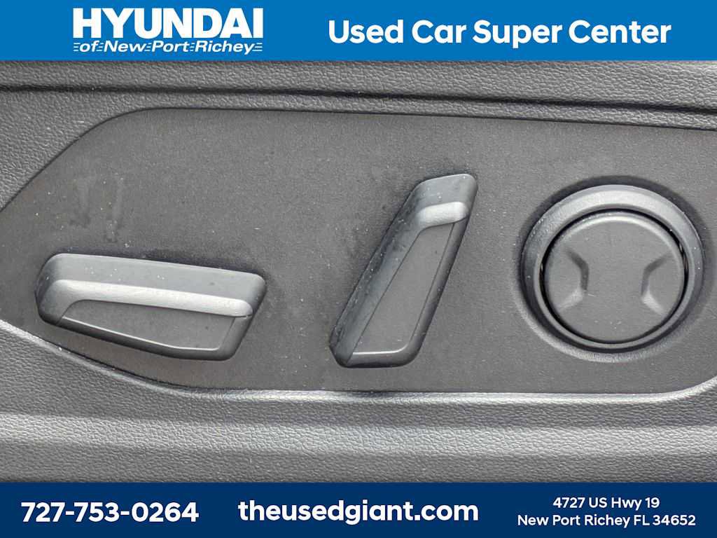 Certified 2024 Hyundai Tucson Limited AWD/4WD image 25