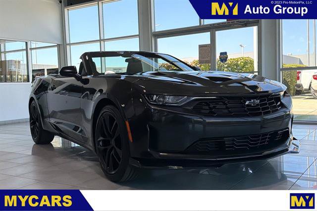 Used 2024 Chevrolet Camaro LT RWD image 1