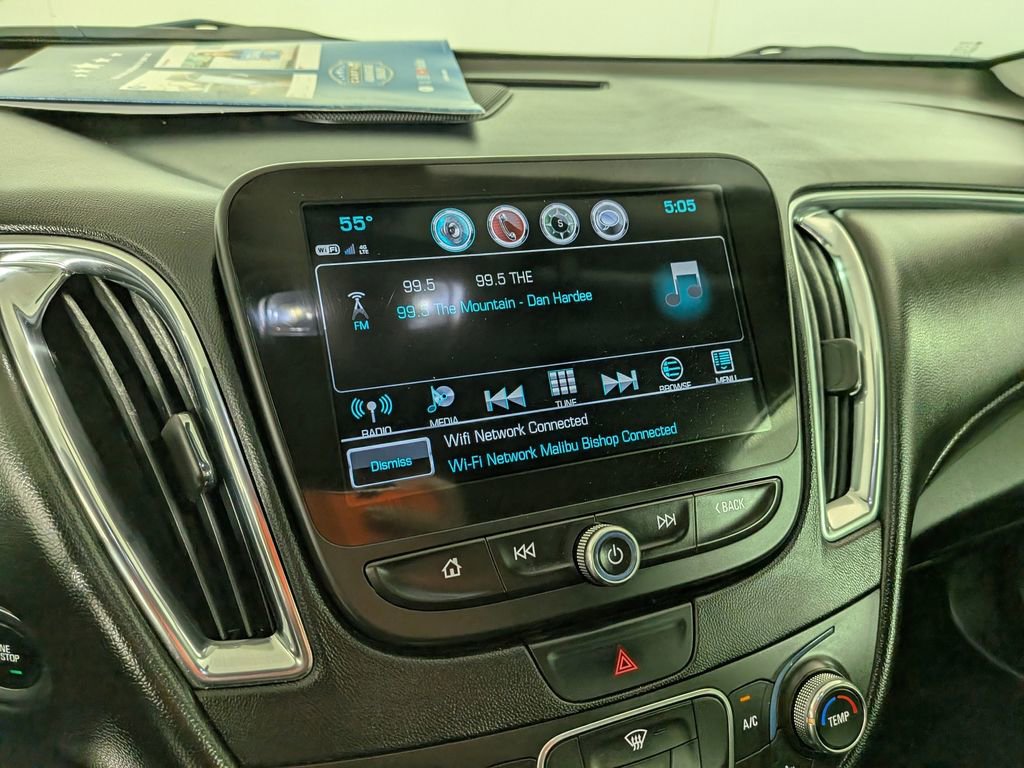 Used 2017 Chevrolet Malibu LT w/ Leather Package image 24