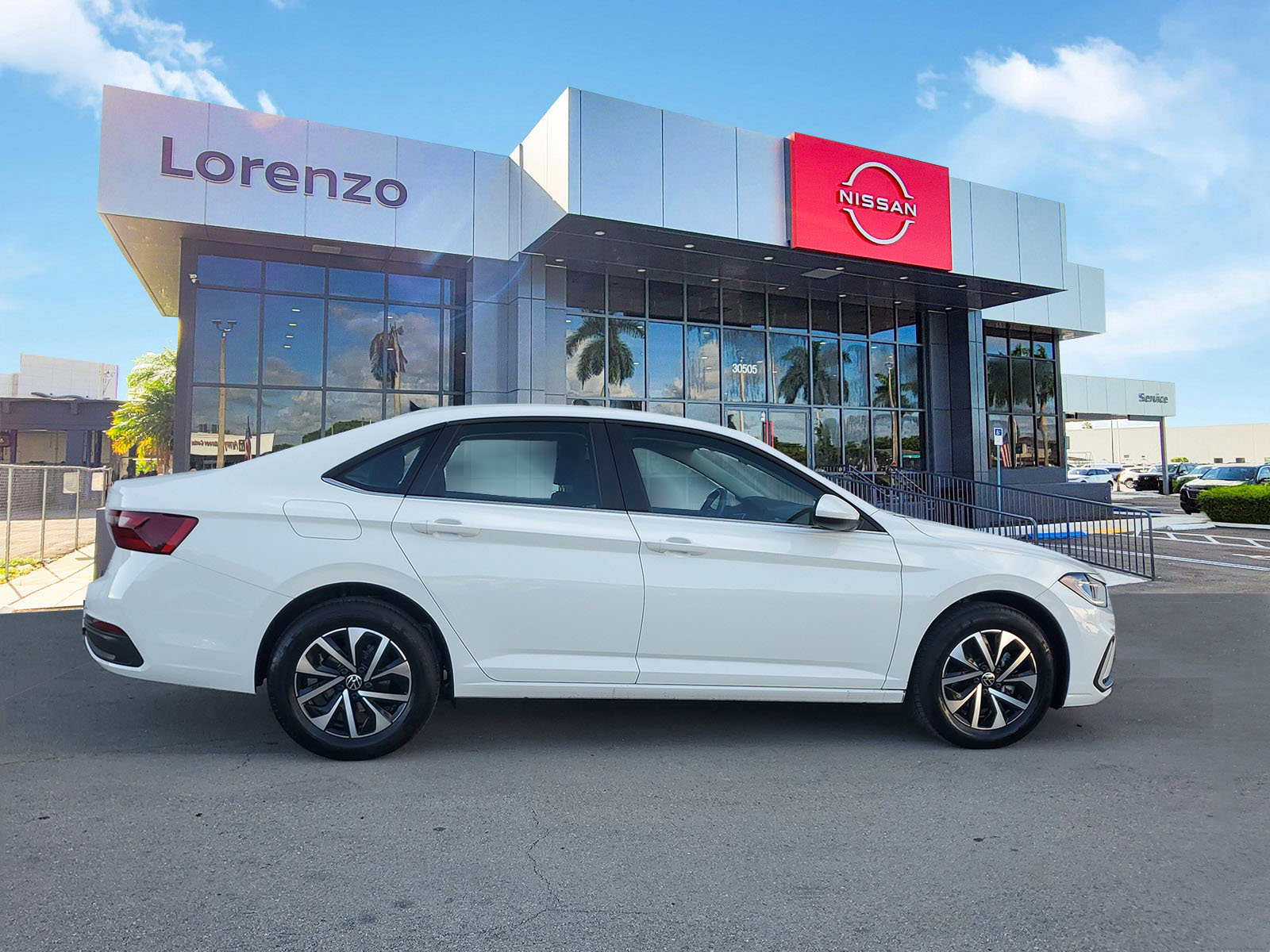 Used 2025 Volkswagen Jetta S image 4