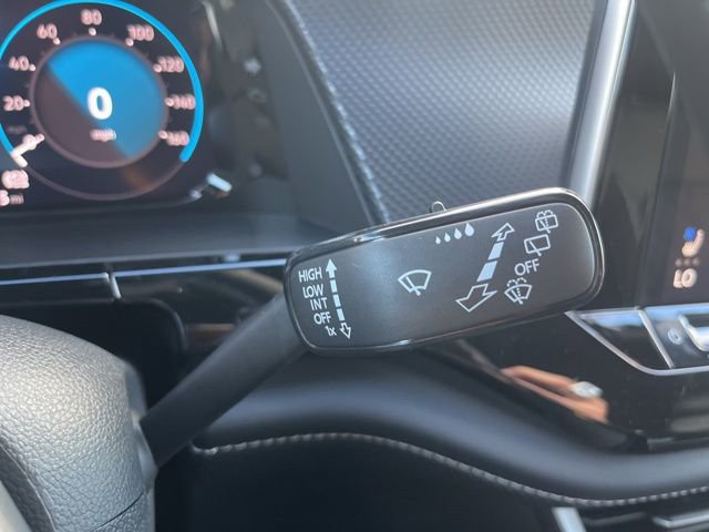 New 2026 Volkswagen Atlas Cross Sport SEL Premium R-Line image 13