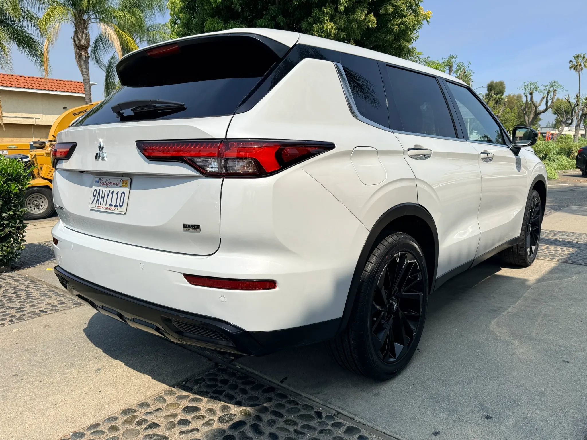 Used 2022 Mitsubishi Outlander SE image 5