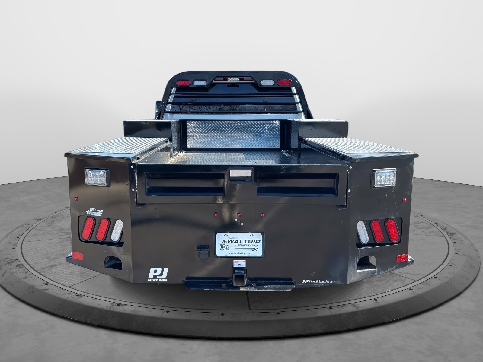 Used 2024 GMC Sierra 3500 Pro w/ Convenience Package image 7