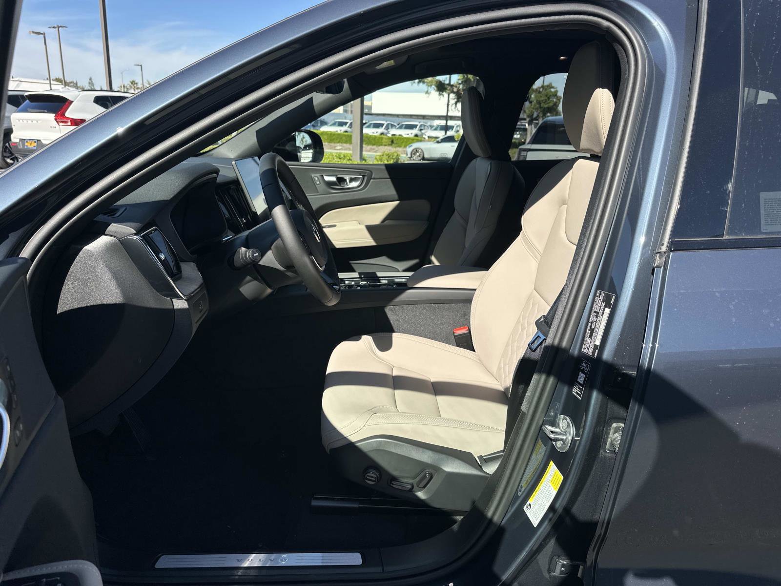 New 2026 Volvo XC60 B5 Plus w/ Climate Package AWD/4WD image 13