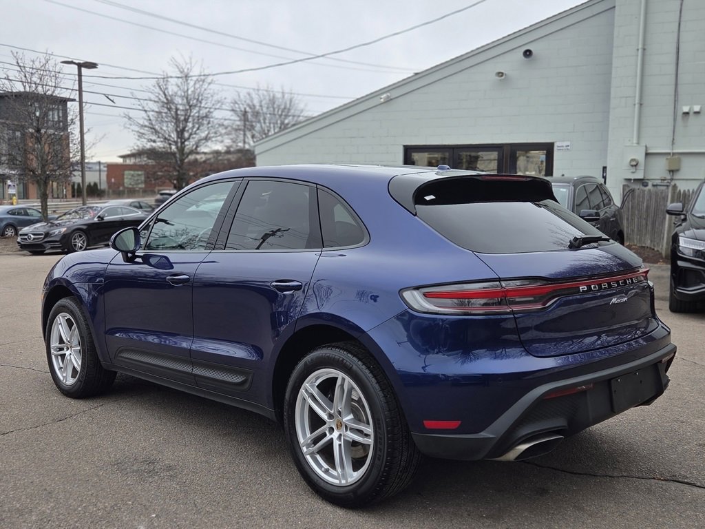 Used 2023 Porsche Macan AWD image 4