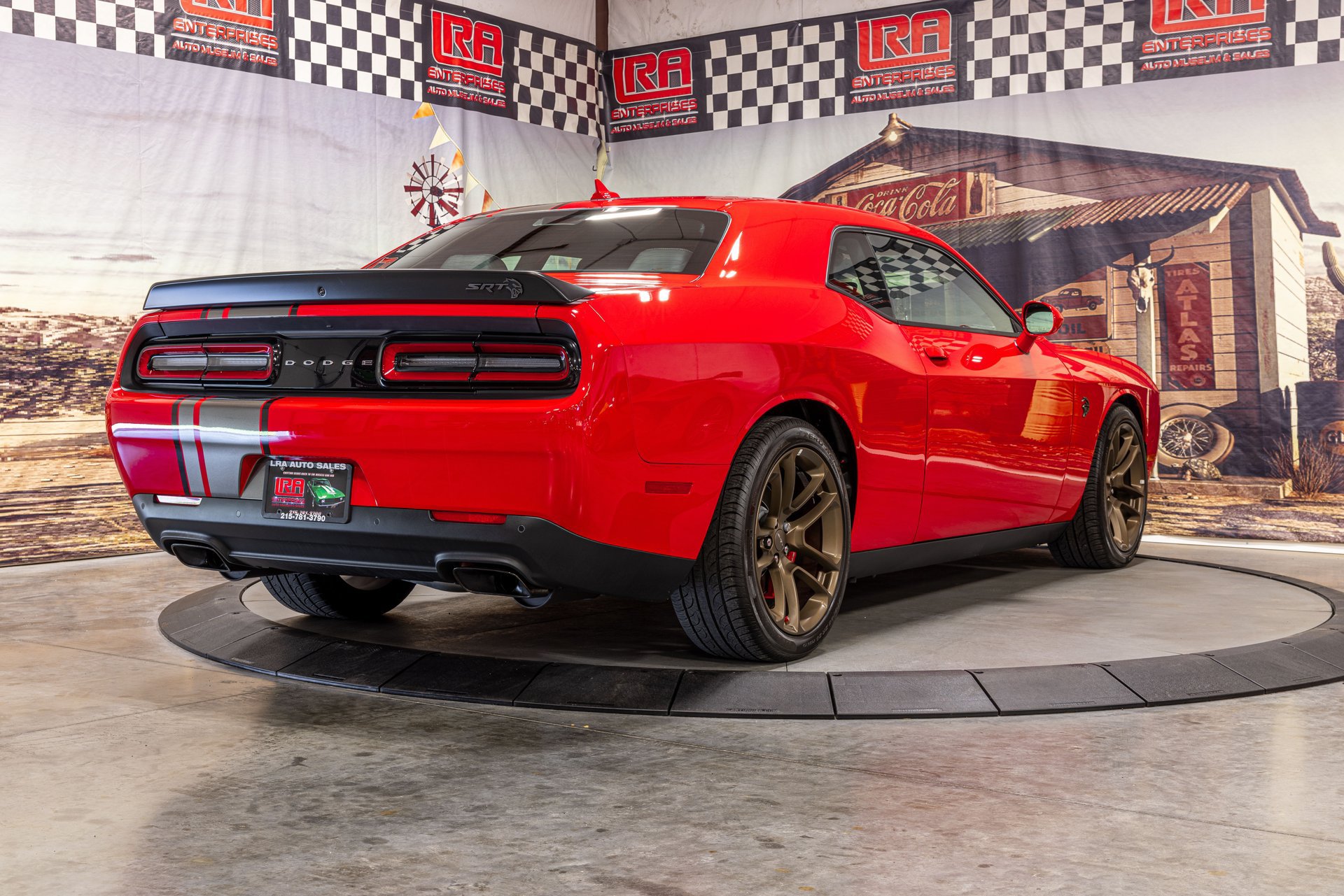 Used 2023 Dodge Challenger SRT Hellcat RWD image 8