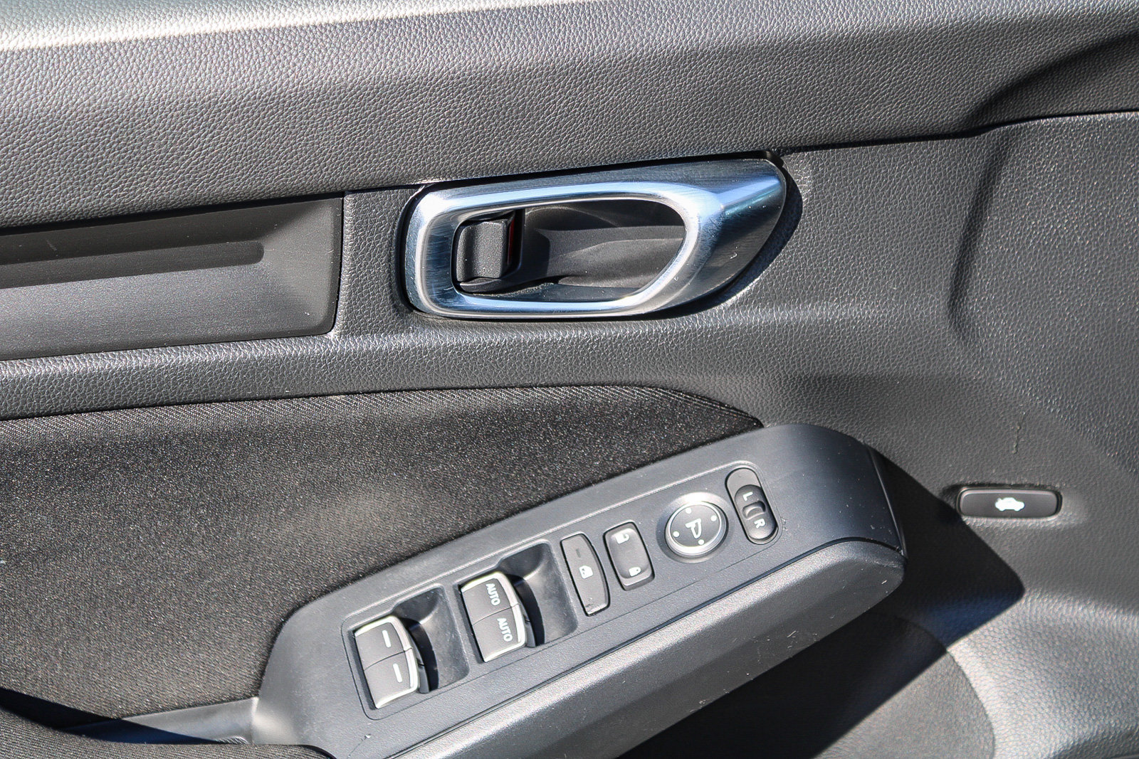 Certified 2025 Honda Civic Sport image 22