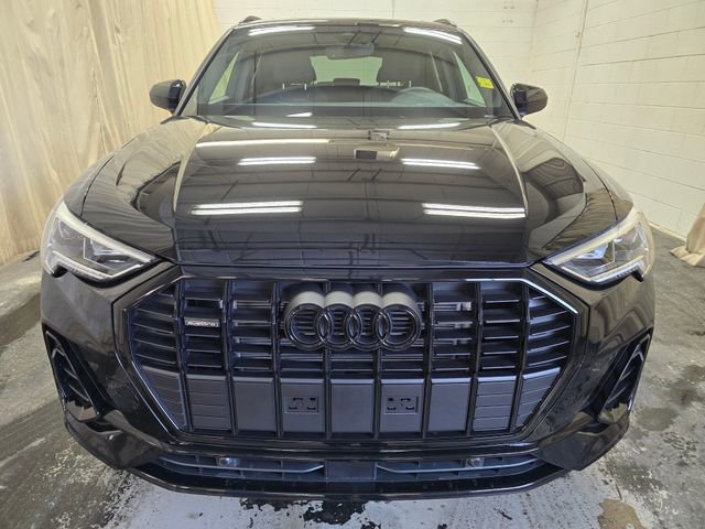 Certified 2025 Audi Q3 2.0T Premium w/ Convenience Package image 5