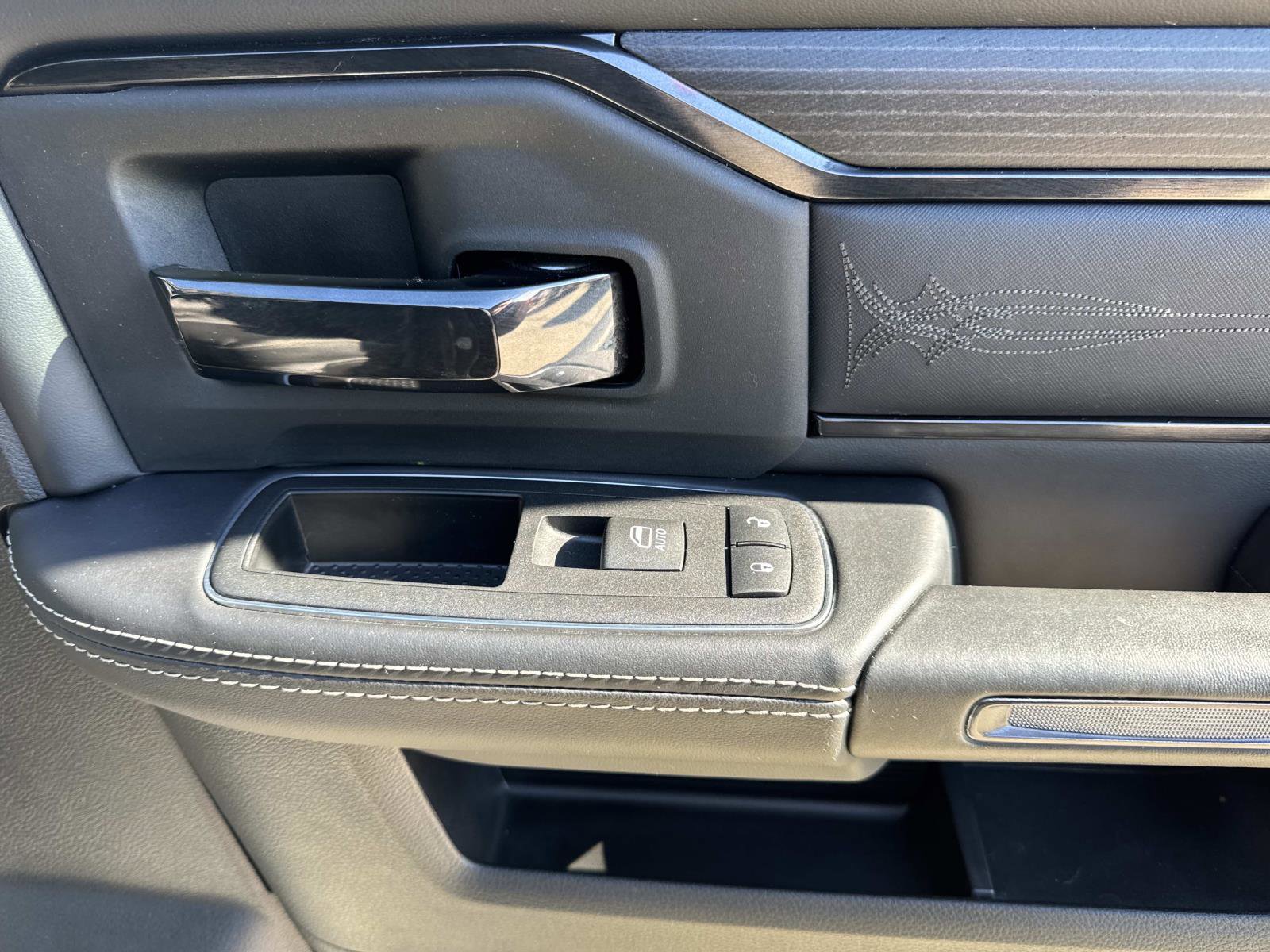 Certified 2024 RAM 2500 Limited image 14