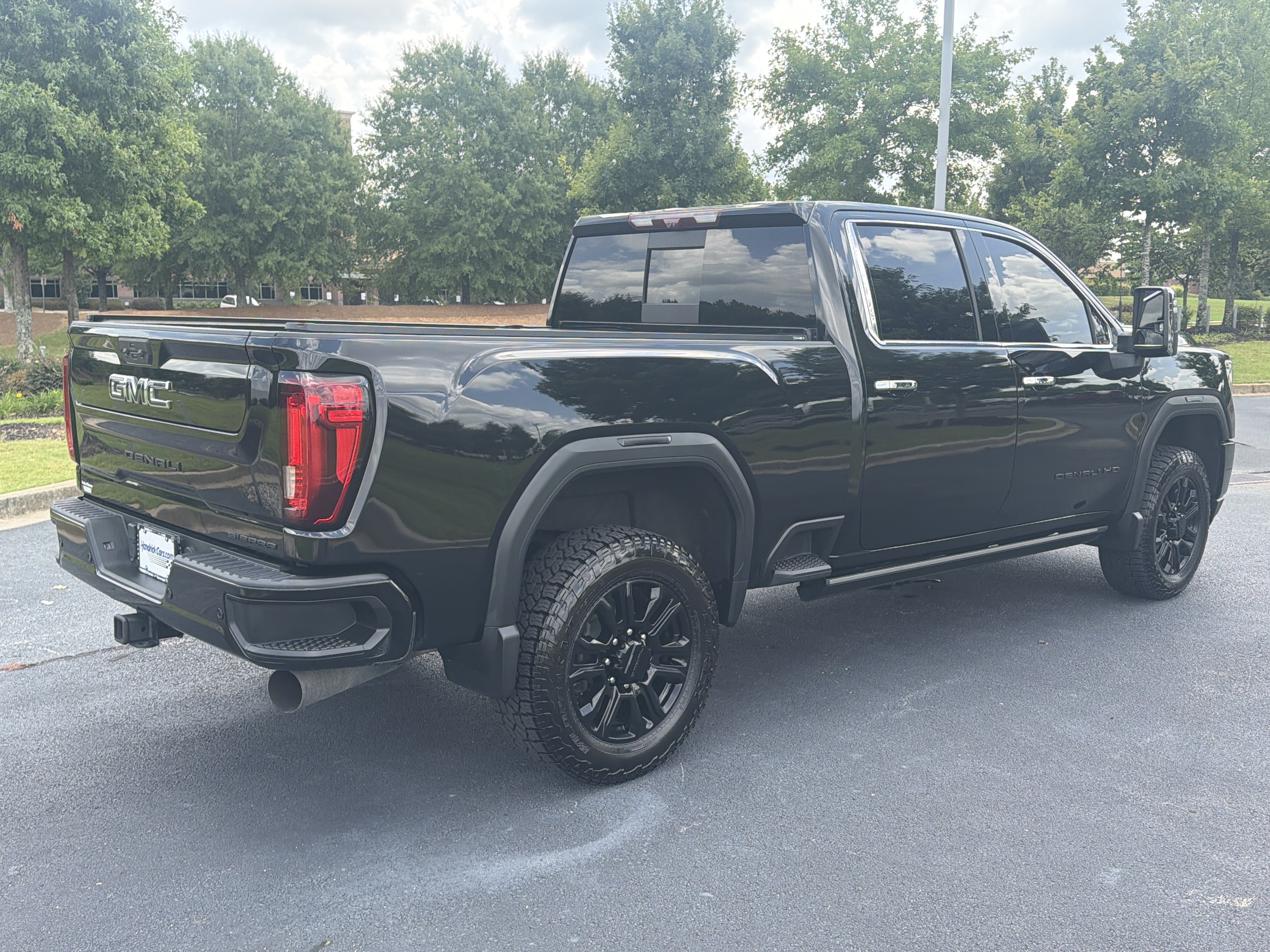 Used 2021 GMC Sierra 3500 Denali w/ Denali Black Diamond Edition AWD/4WD image 9