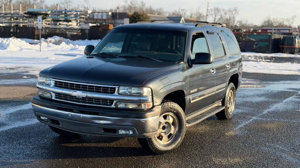 Used 2003 Chevrolet Tahoe LS image 2