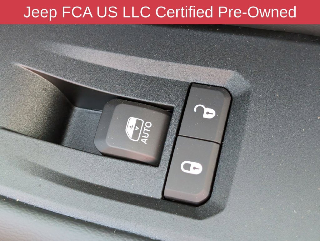 Certified 2026 Jeep Grand Cherokee L Limited w/ Limited Altitude Package RWD image 37