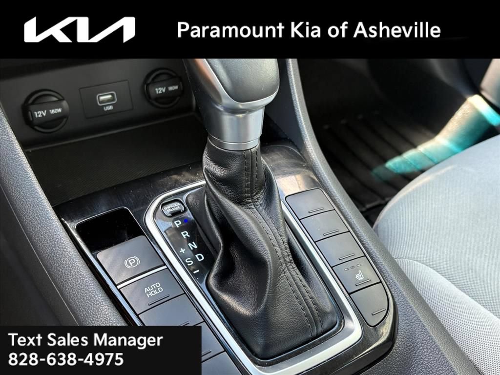 Used 2022 Hyundai Ioniq SE FWD image 27