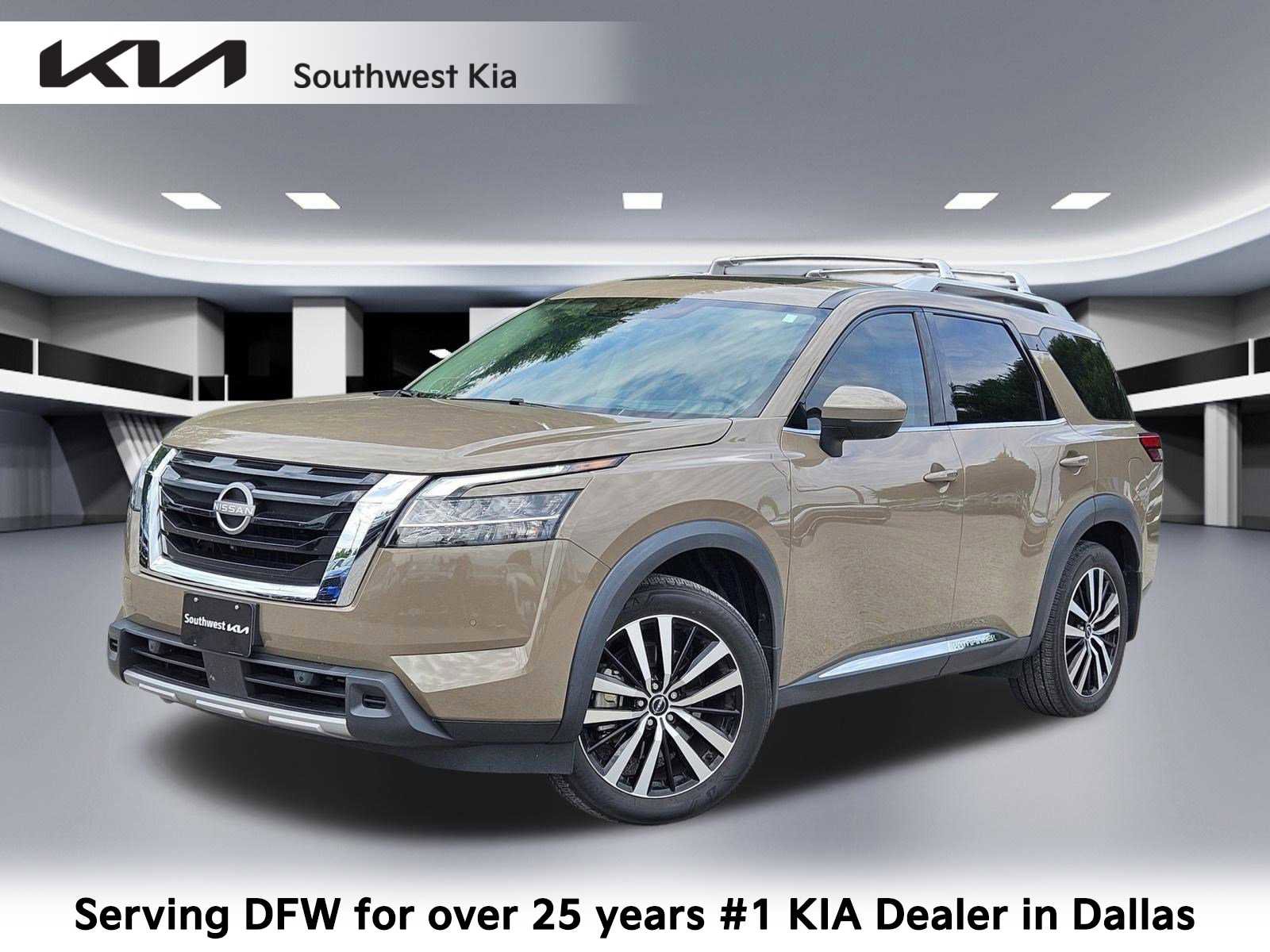 Used 2023 Nissan Pathfinder Platinum w/ Cargo Package AWD/4WD image 1