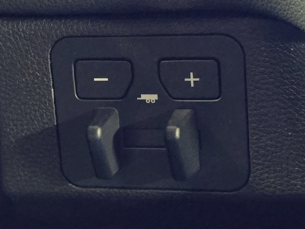 New 2026 Toyota Tundra Limited image 8