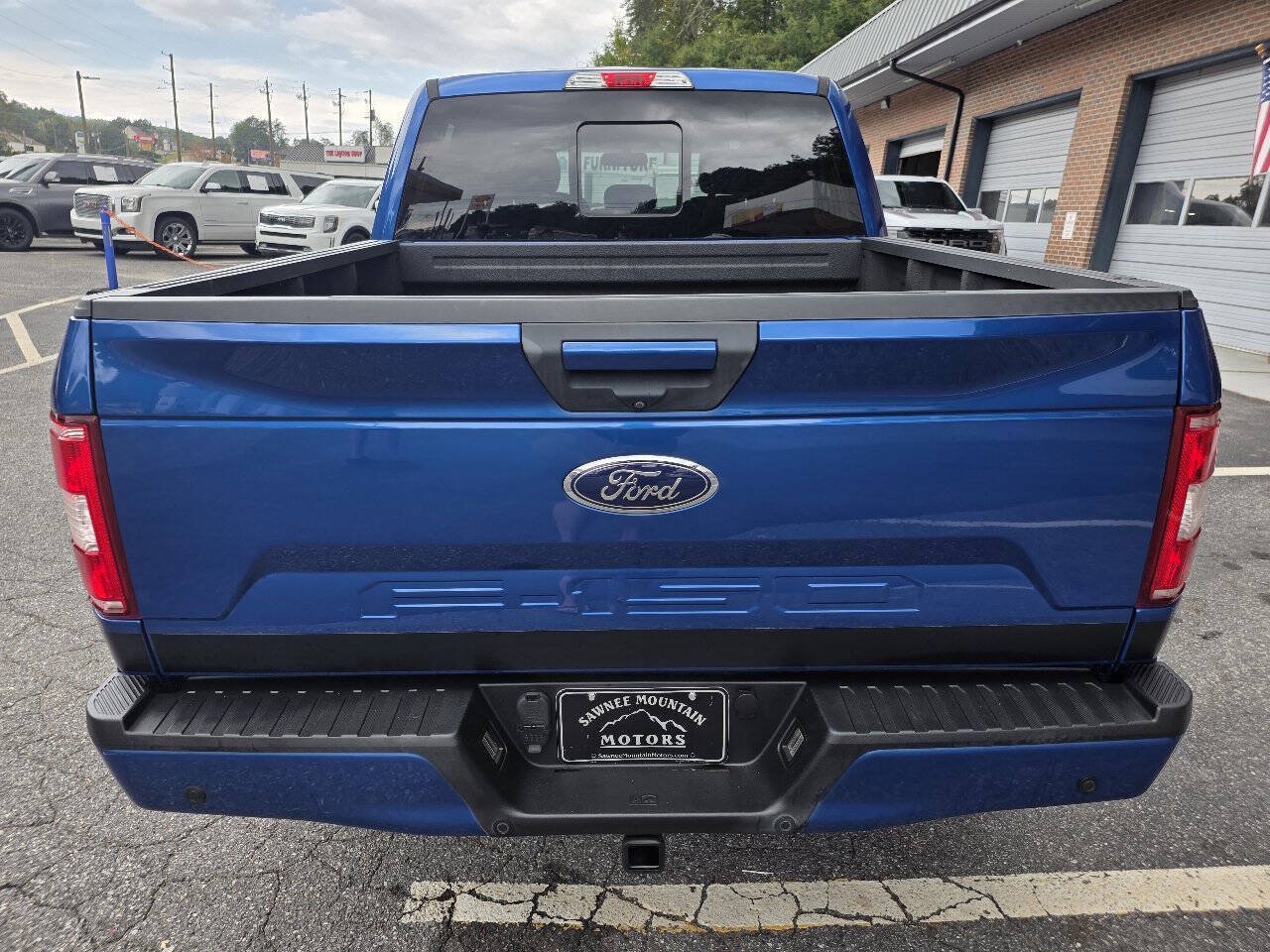Used 2018 Ford F150 XLT w/ Equipment Group 302A Luxury AWD/4WD image 5