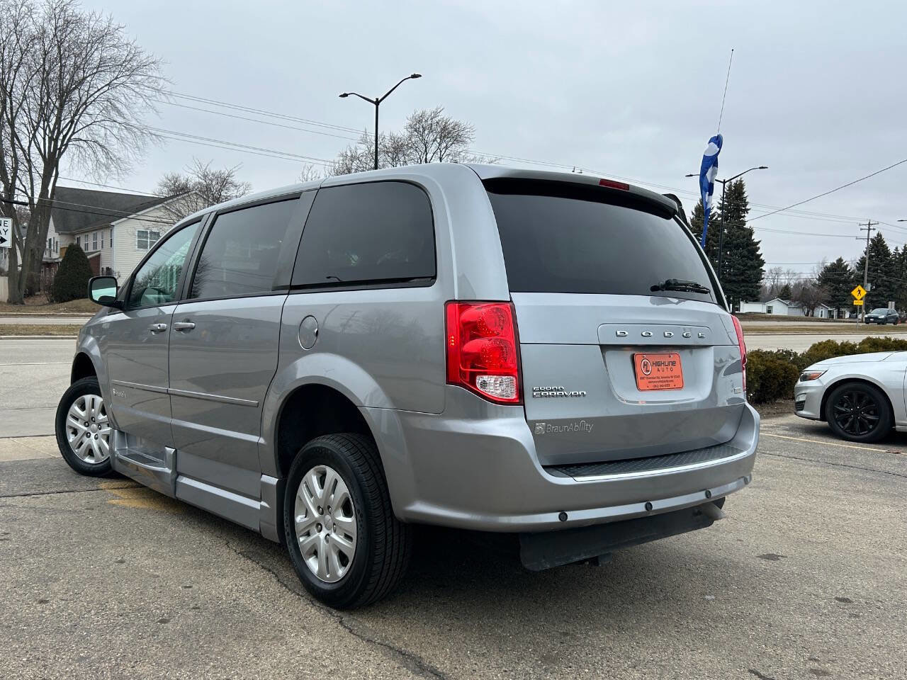 Used 2016 Dodge Grand Caravan SE w/ Quick Order Package 29E SE image 8