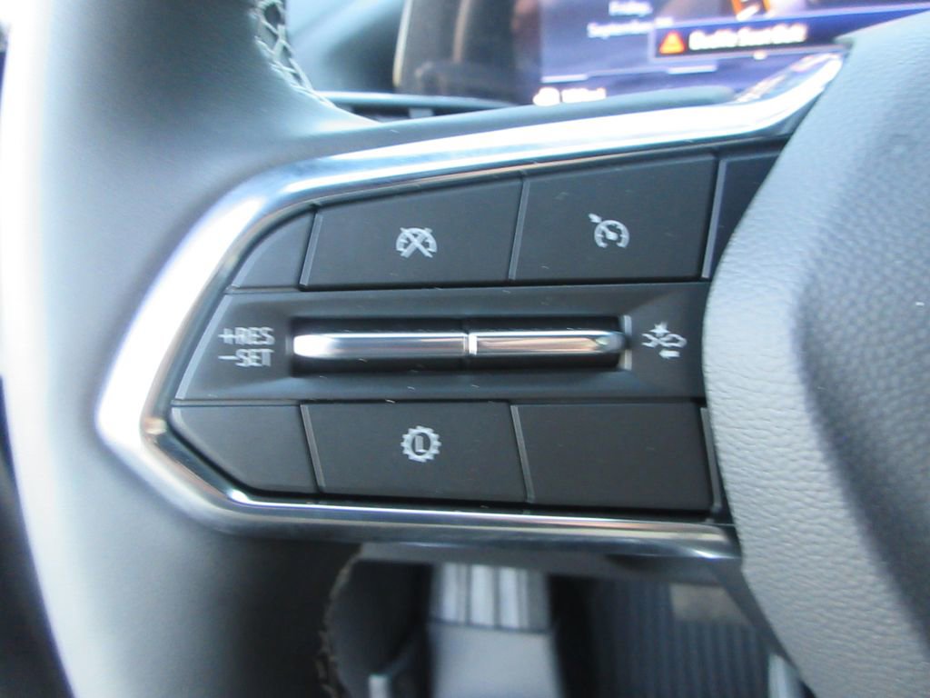 New 2026 Chevrolet Traverse LT w/ Driver Confidence Package image 24