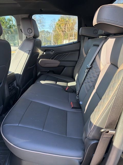 Used 2024 GMC Canyon Denali image 22