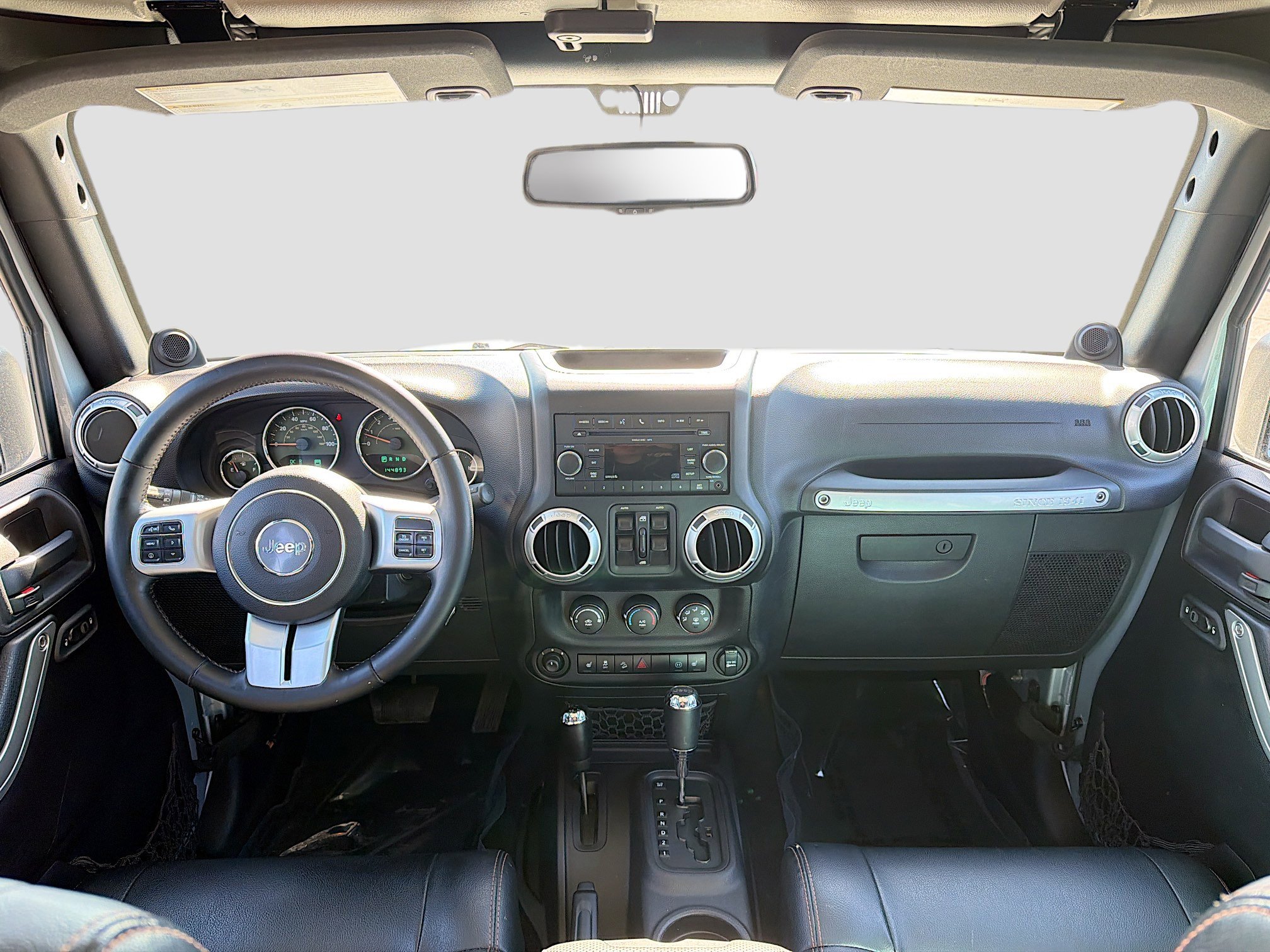 Used 2011 Jeep Wrangler 70th Anniversary w/ Connectivity Group image 3