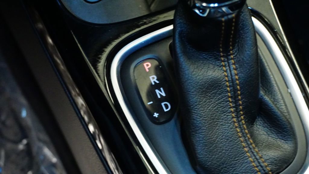 Certified 2019 Jeep Compass Limited image 32