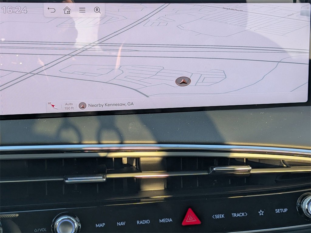 Used 2026 Genesis GV70 2.5T Select image 26