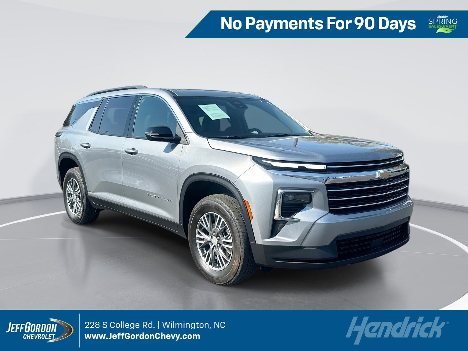 Certified 2025 Chevrolet Traverse LT image 1