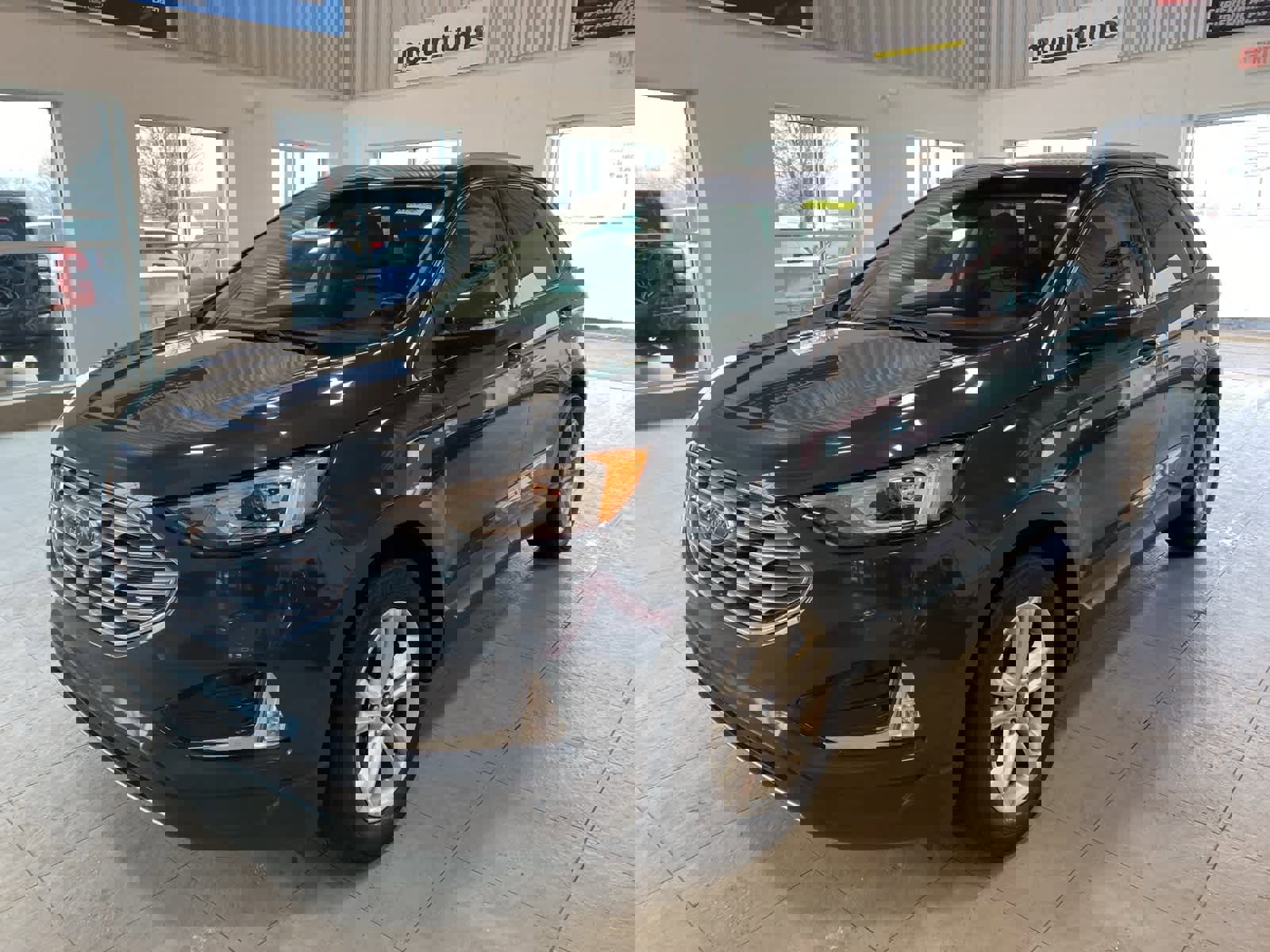 Used 2019 Ford Edge SEL w/ Equipment Group 201A image 1