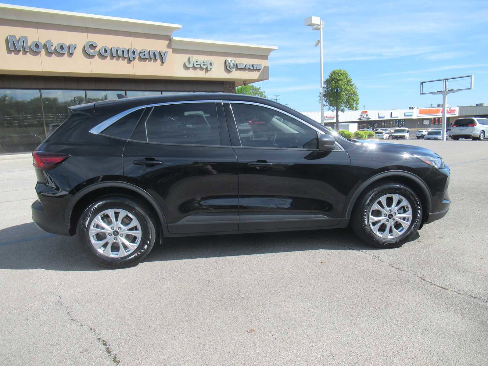 Used 2024 Ford Escape Active image 9