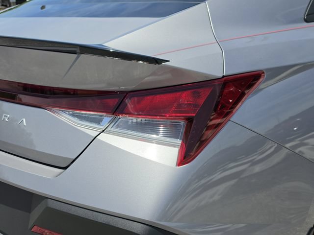 Used 2025 Hyundai Elantra Sport FWD image 11