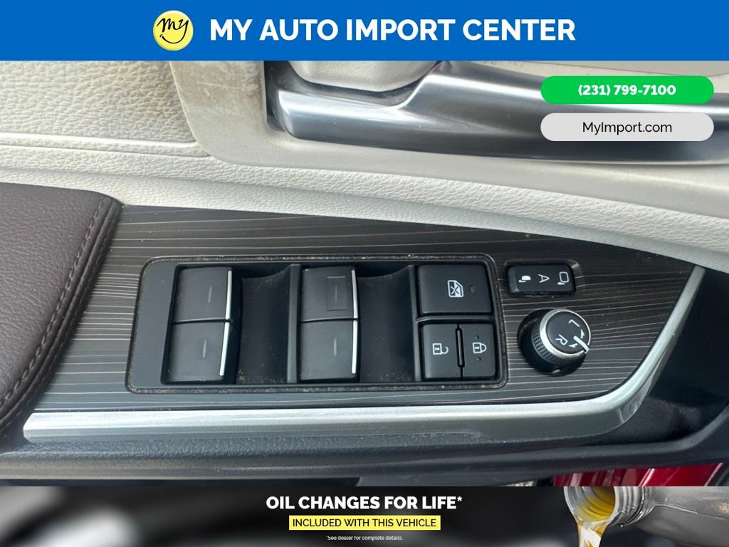 Used 2021 Toyota Sienna Platinum AWD/4WD image 12