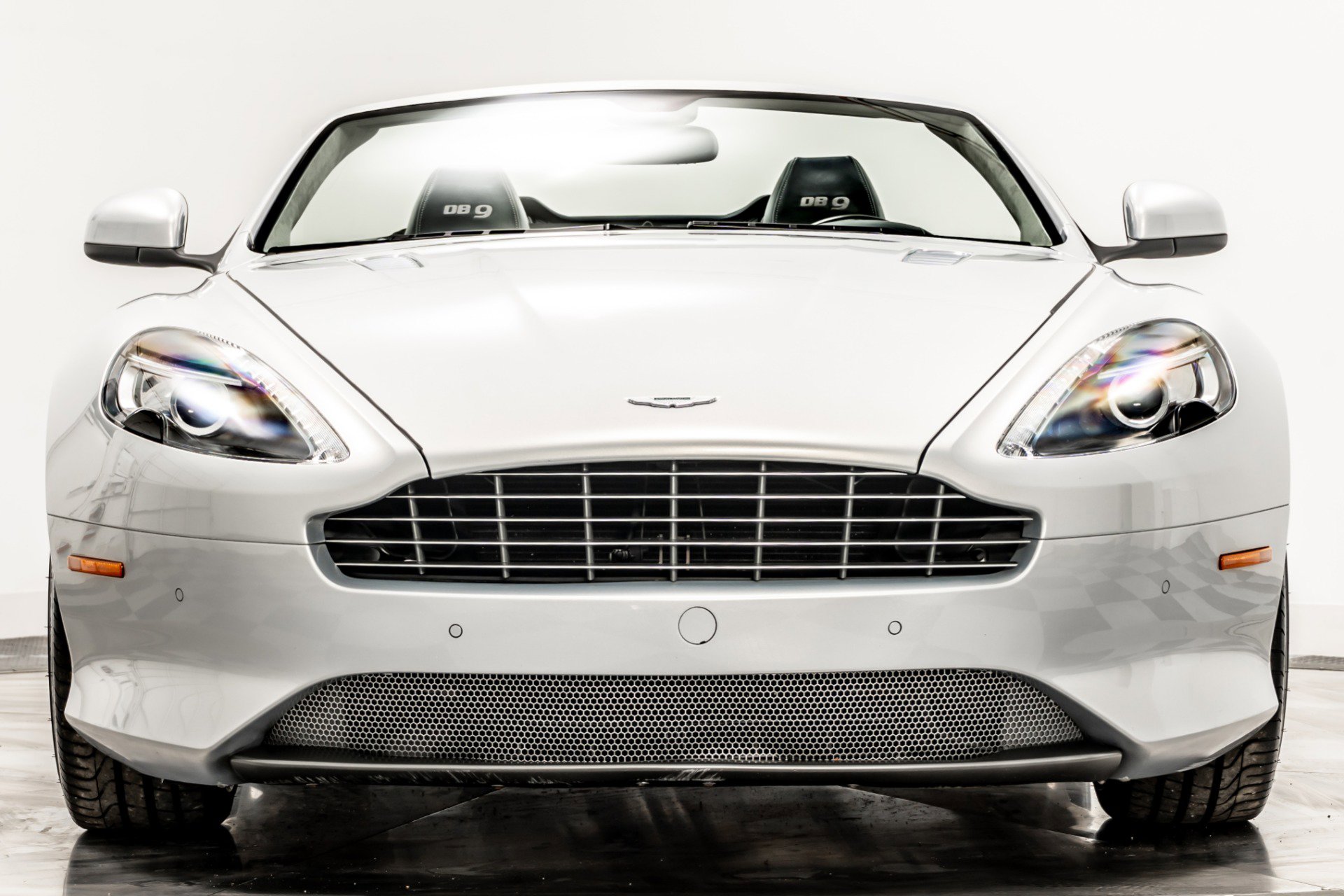 Used 2014 Aston Martin DB9 Volante image 4