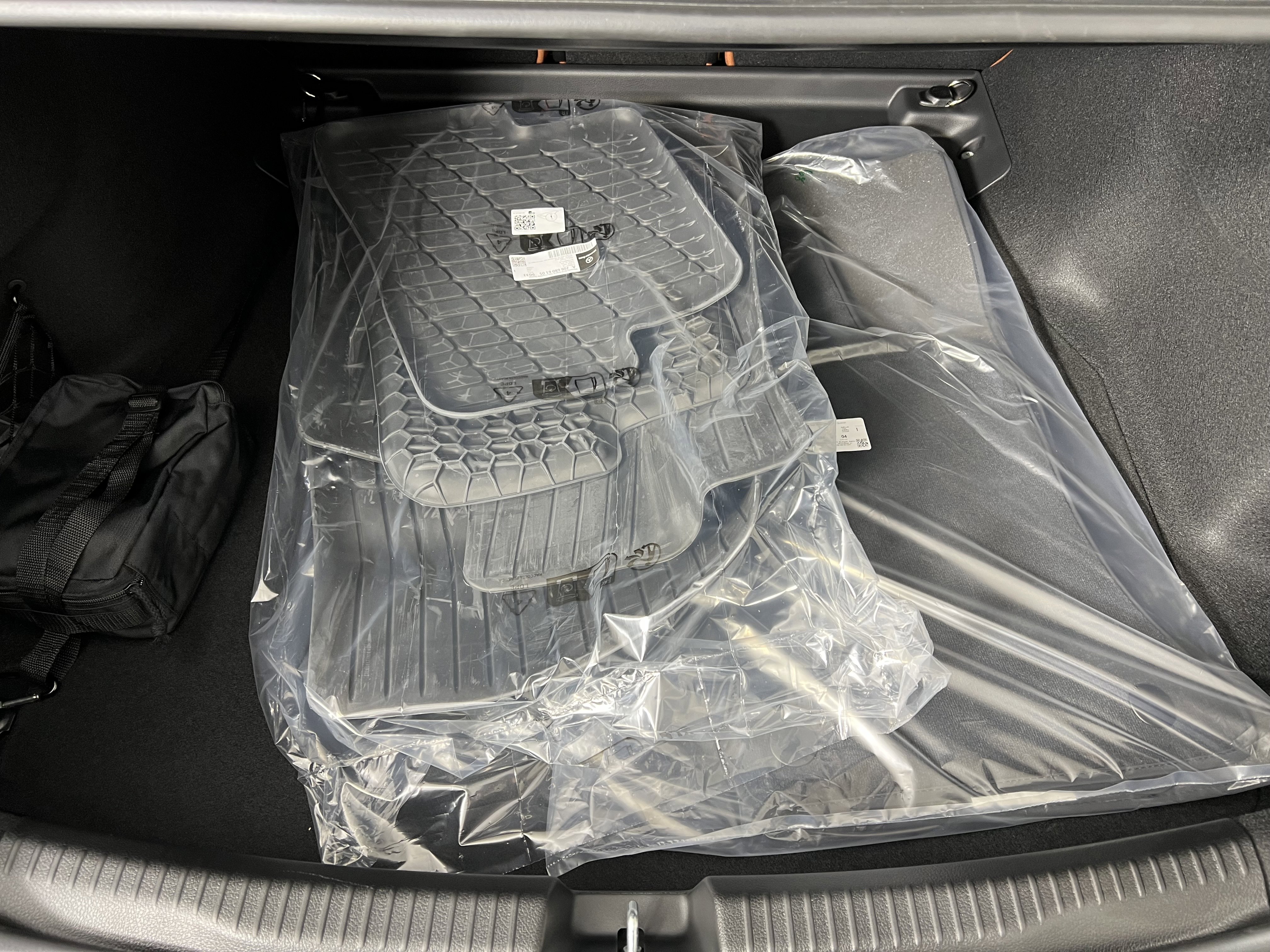 New 2026 Mercedes-Benz C 300 4MATIC Sedan image 24