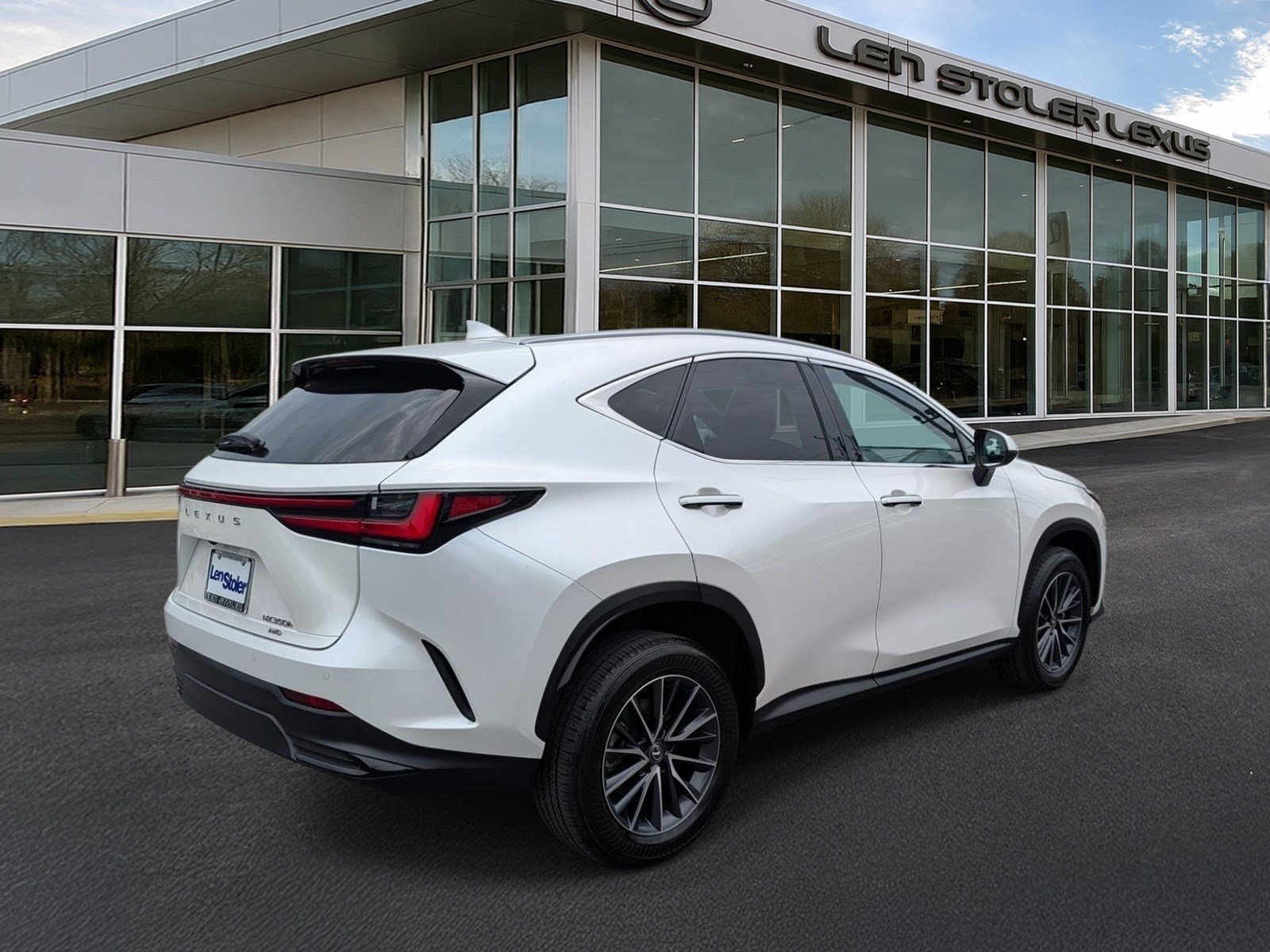 Certified 2025 Lexus NX 350h AWD w/ Cold Area Package image 3