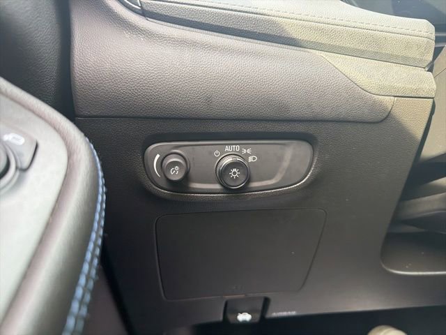 Used 2025 Buick Encore GX Sport Touring image 40