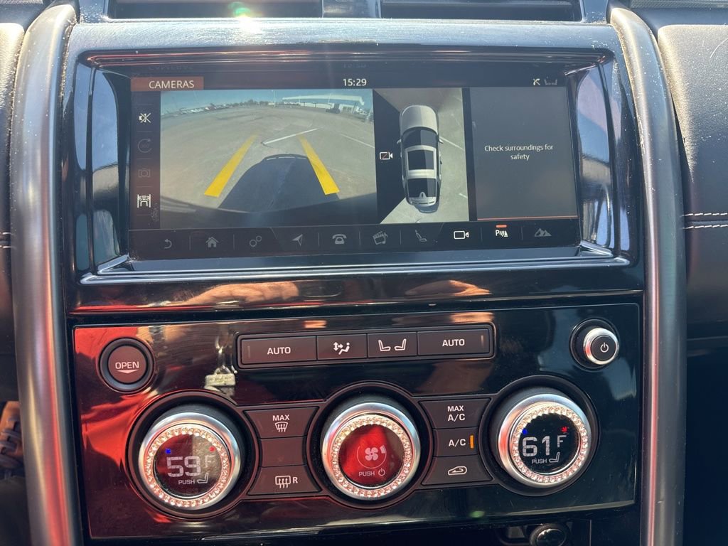 Used 2018 Land Rover Discovery HSE image 11