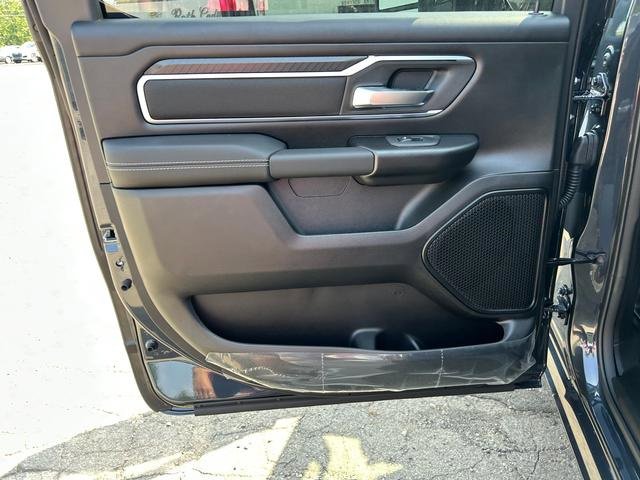 New 2026 RAM 1500 4x4 Crew Cab image 13