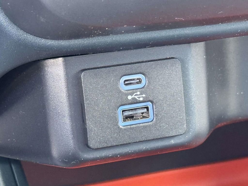 Used 2024 Ford Maverick XLT image 4