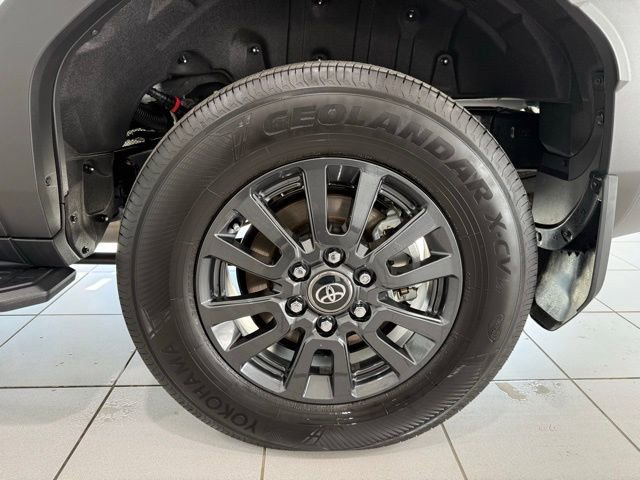 Used 2024 Toyota Land Cruiser image 9