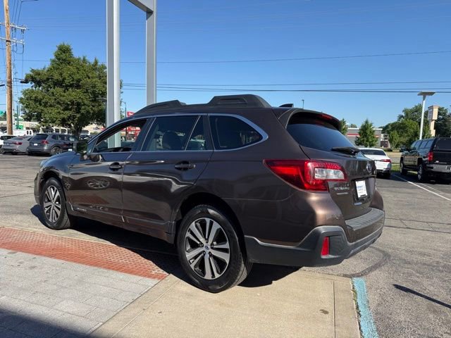 Used 2019 Subaru Outback 2.5i Limited AWD/4WD image 4