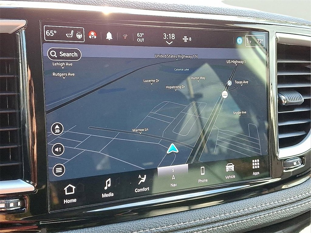 Used 2022 Chrysler Pacifica Touring-L w/ Uconnect Theater Family Group image 17